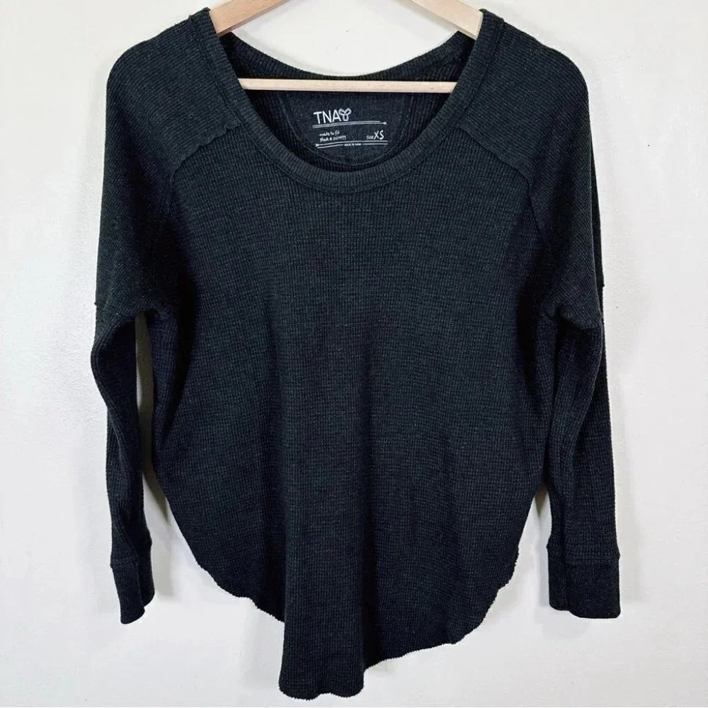 Aritzia Tna Alder Long Sleeve Tshirt  Black Color - Picture 2 of 13